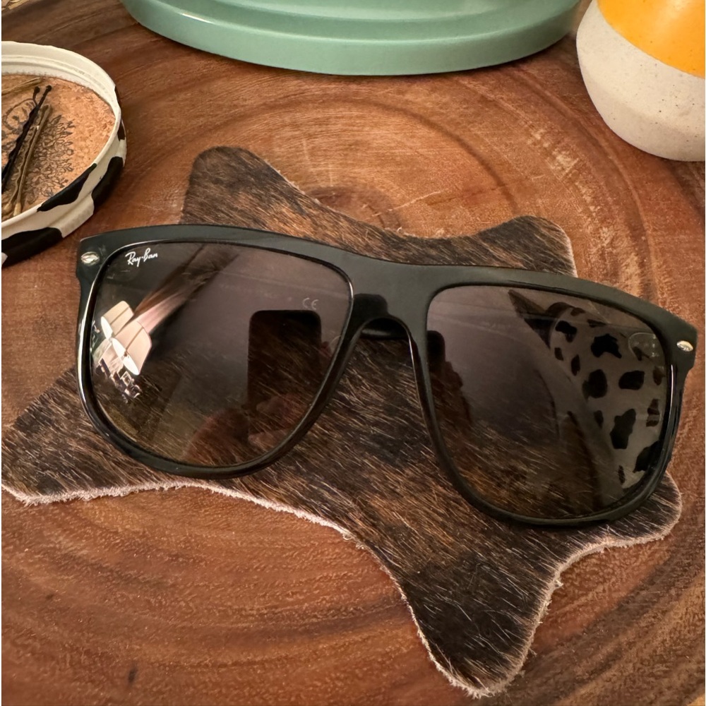 RAY BANS RB4147